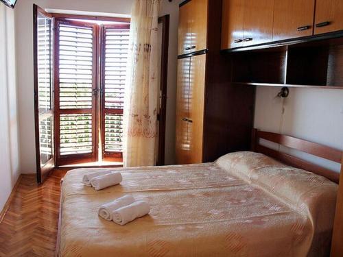 Apartments Stella - Three-Bedroom Apartment with Balcony and Terrace