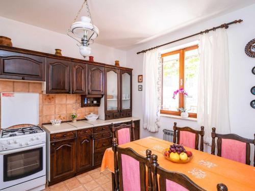 Apartments Stella - Three-Bedroom Apartment with Balcony and Terrace