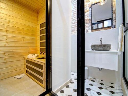 History House Moja Ti 1830 - Superior Apartment with Sauna Fortica