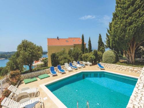 Apartment Viva la Vita - Two-Bedroom Apartment with Shared Pool