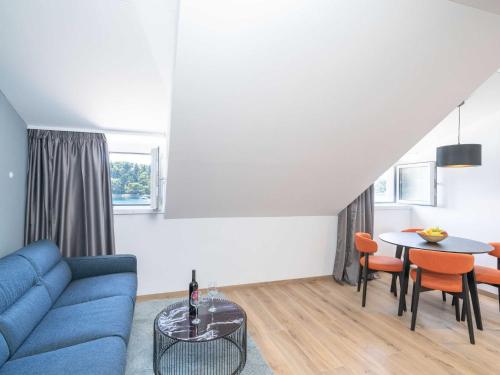 Apartments Villa Royale - One Bedroom Apartment with Sea View
