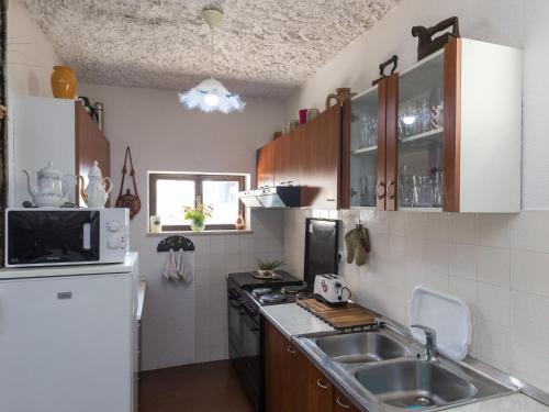 Rooms Tupina by Paulina - Standard Double Room with Balcony and Sea View Room 3