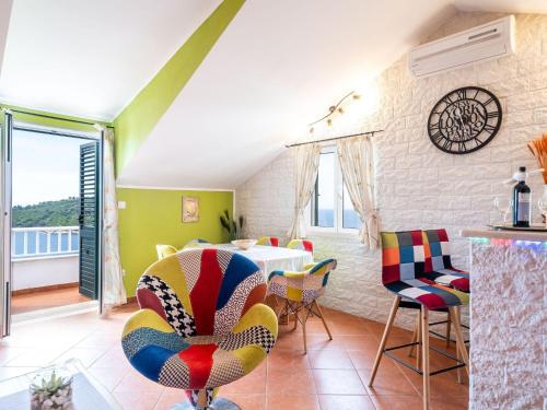 Villa Adrian - Six Bedroom Villa with Swimming pool and Sea View