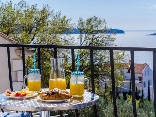 Apartments Knego - Comfort One Bedroom Apartment with Balcony and Sea View