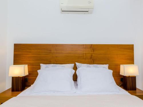 Apartments Knego - Comfort One Bedroom Apartment with Balcony and Sea View