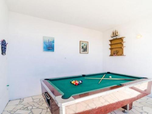 Apartments Knego - Comfort One Bedroom Apartment with Balcony and Sea View