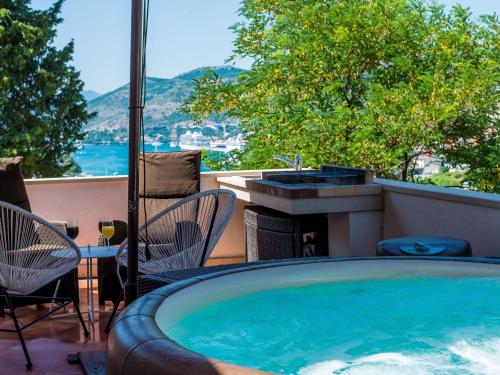 Apartments Dub - One-Bedroom Apartment with Terrace and Hot Tub