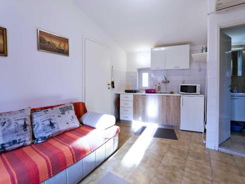 Apartment Niki - One-Bedroom Apartment with Balcony A2 1