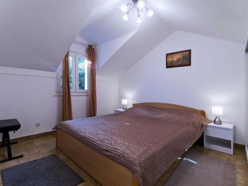 Apartment Niki - One-Bedroom Apartment with Balcony A2 1