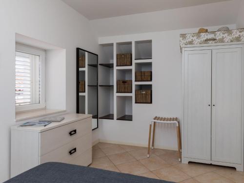 Apartments Odin - One-Bedroom Apartment with Terrace and Sea View - 4