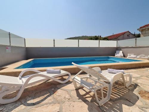Villa Ivana - Three-Bedroom Villa with Private Pool