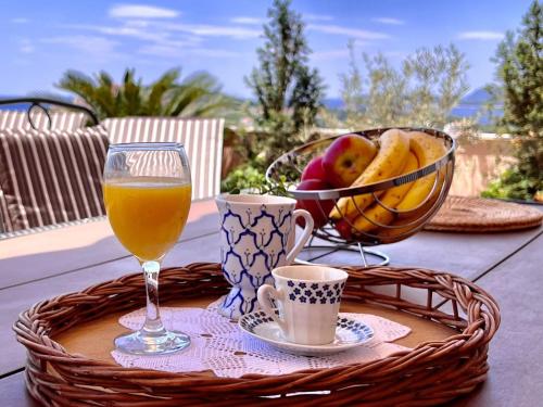 Apartment Lana - Two Bedroom Apartment with Terrace and Sea View