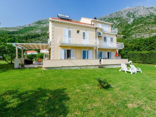 Color Apartments - Standard One-Bedroom Apartment with Terrace and Partial Sea View Red