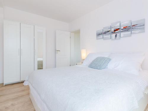 Color Apartments - Standard One-Bedroom Apartment with Terrace and Partial Sea View Red