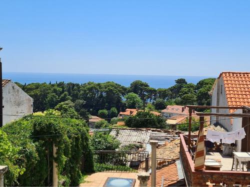 Apartment Solvit - Three Bedroom Apartment with Terrace