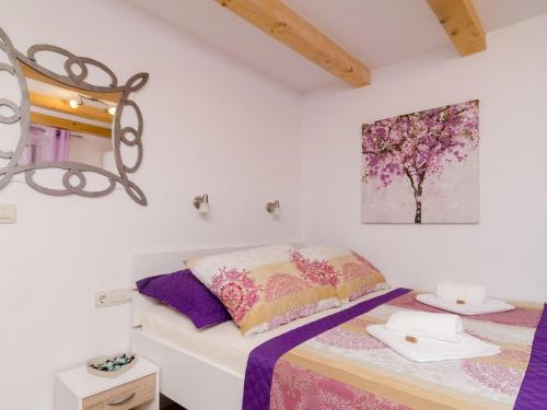 Lavender Garden Apartments - Studio Apartment Ground floor - APT 1