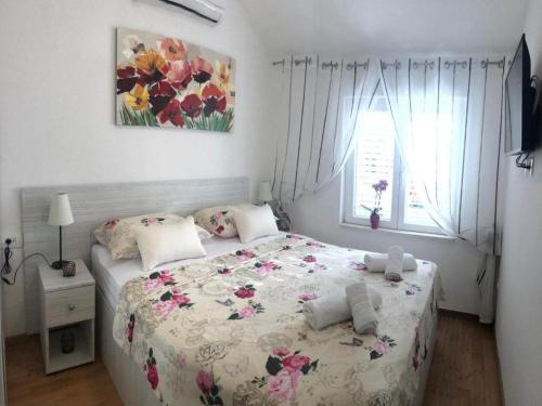 One bedroom apartment with terrace