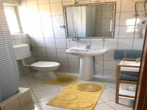 Apartments Paloc - One-Bedroom Apartment with Balcony Zeleni