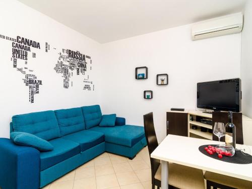 Apartment Eulalija- One-Bedroom Apartment with Terrace and Sea View