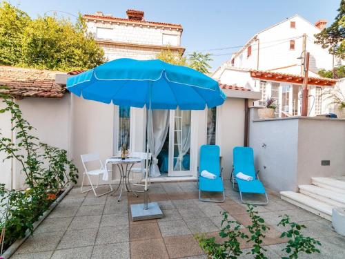 Apartments Carmen & Tosca -Studio with Patio