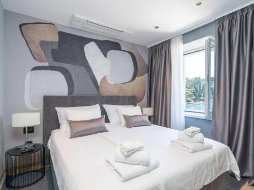Apartments Villa Royale - Deluxe One Bedroom Apartment with Sea View
