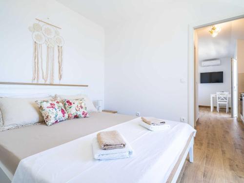Apartments Lovro - One bedroom apartment with Balcony and Sea View 3
