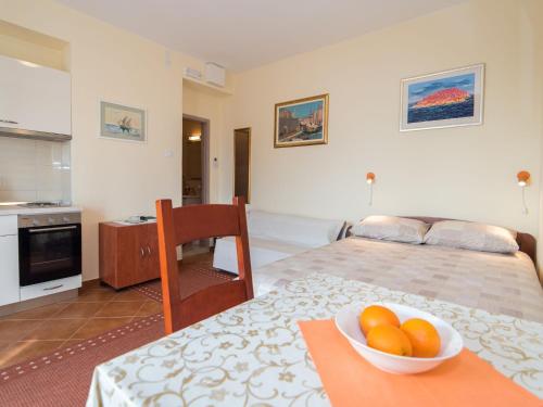 Pulastar - Studio Apartment with Terrace