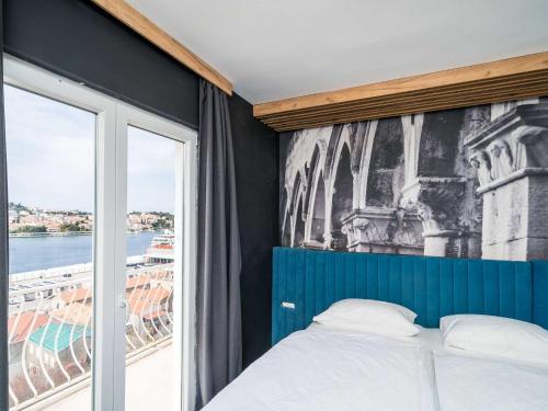 Apartments Tayra - Modern studio apartment with balcony BR2