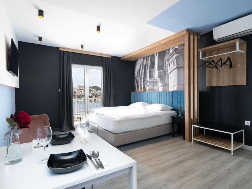 Apartments Tayra - Modern studio apartment with balcony BR2