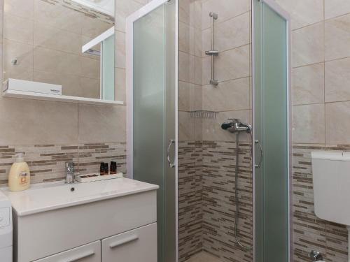 Apartments Olive - One Bedroom Apartment with Terrace and Partial Sea View - Popolica 50