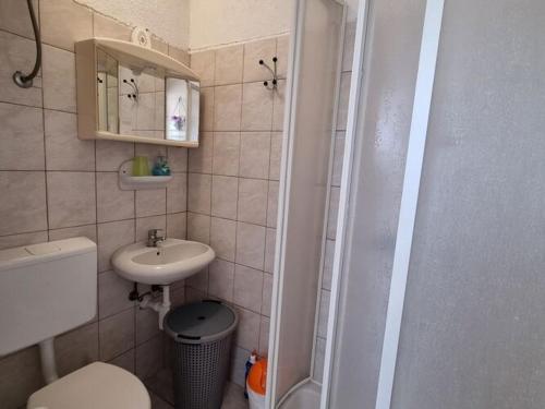 2 bedroom apartment with terrace