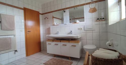 Ένα μπάνιο στο Ferienhaus Lieblingsplatz in Monheim