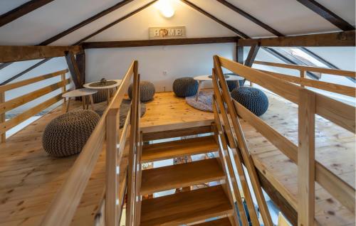 Fotografie z fotogalerie ubytování 3 Bedroom Cozy Home In Krivaja Vojnicka v destinaci Krivaja Vojnička