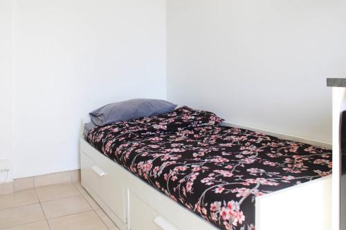 Photo de la galerie de l'établissement Bright & Equipped Studio at the Gate to Paris, à Pantin