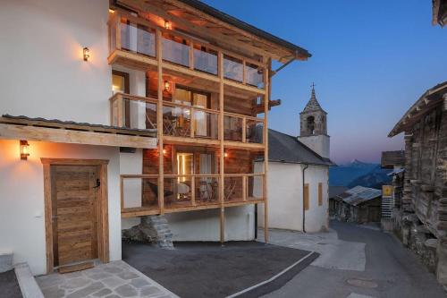 Pilanous House - Penthouse suite - Swiss Alps