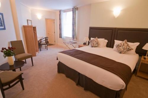 Gallery image of Castle Limes Hotel in Warwick