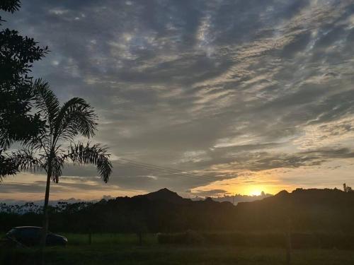 Landskap semula jadi dekat dengan rumah percutian