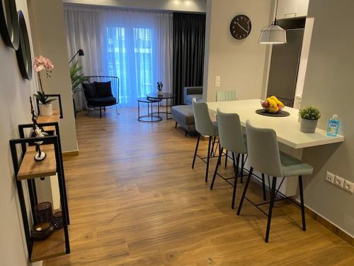 Central - Άνεση στην καρδιά της πόλης !