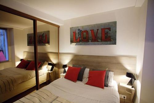 Appart chic vieux nice 3 min de la plage , clim, 4 pers