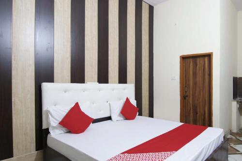 Gambar di galeri bagi Hotel O Royal Place di Faridabad