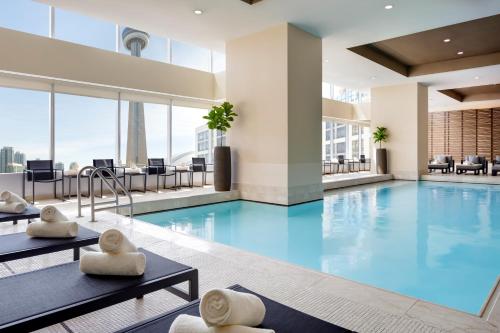 The Ritz-Carlton, Toronto Image