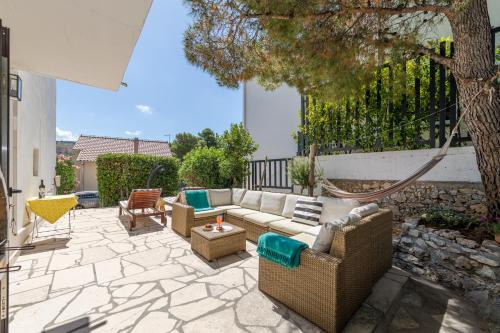 House 60m from the beach
