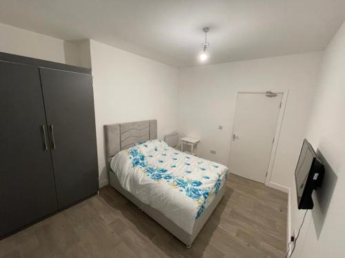 Postel nebo postele na pokoji v ubytování Easy home