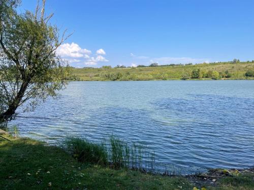 a view of a large body of water at Carpe diem Vendégház in Cserépfalu