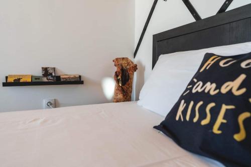 Postel nebo postele na pokoji v ubytování Wild nest Wolf Lux