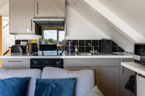 Ealing Common Contractor Flatにあるキッチンまたは簡易キッチン