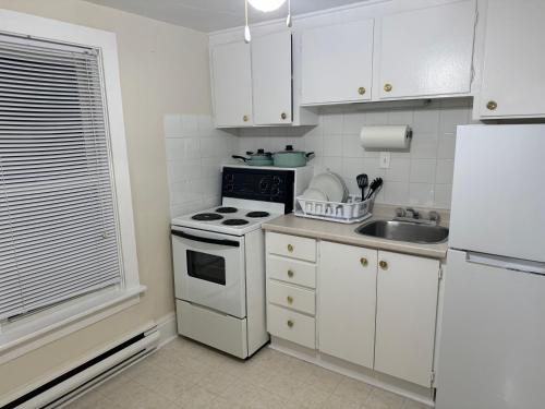 Gallery image of 2 Bedroom Cozy Stay Near Niagara Falls in Welland