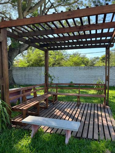 casa-quinta cerca de corrientes y santa ana-Complejo Lupitaにある庭