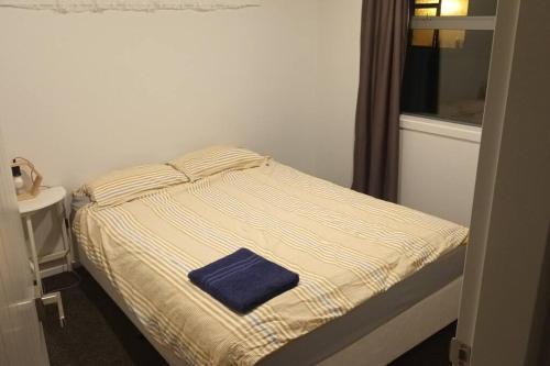 Ένα ή περισσότερα κρεβάτια σε δωμάτιο στο Entire house - Brand New 2 Bedroom house