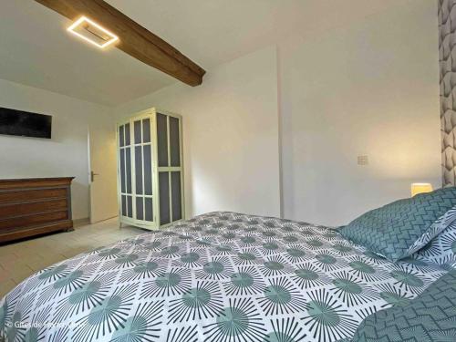 Photo de la galerie de l'établissement Maison de Charme Rénovée avec Jardin, Idéale pour Cyclistes et Randonneurs, Proche Mont Saint-Michel - FR-1-497-201, à Saint-Gilles-des-Marais